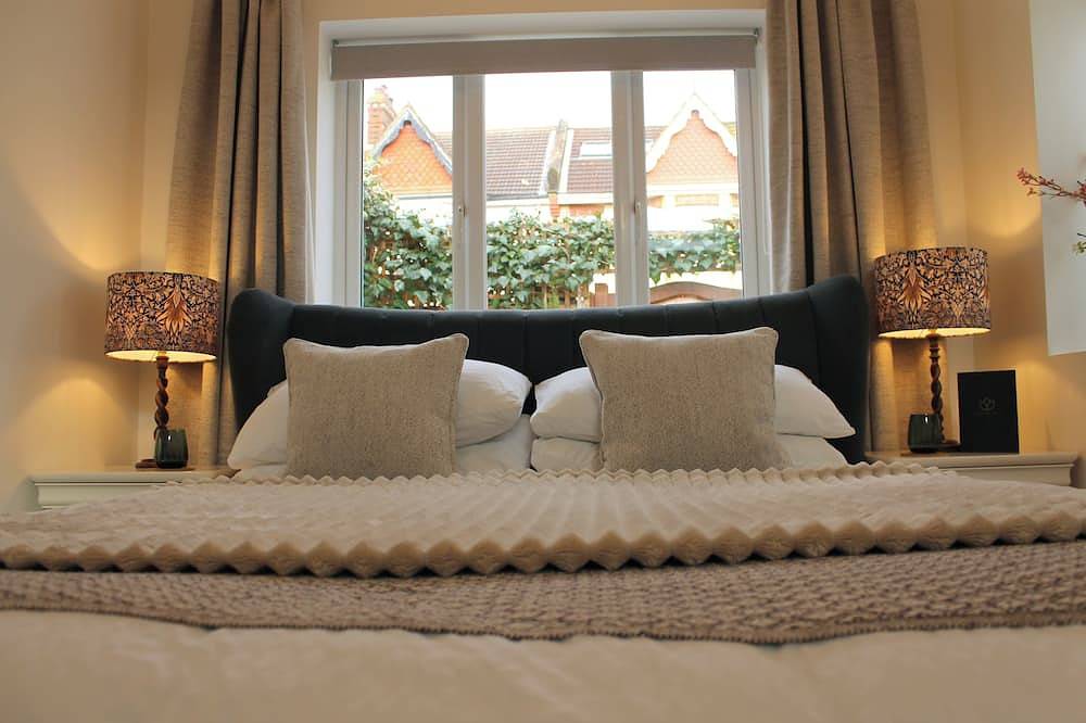 Hove Beach House | Luxury Seaside Holiday Let in Hove, Brighton
