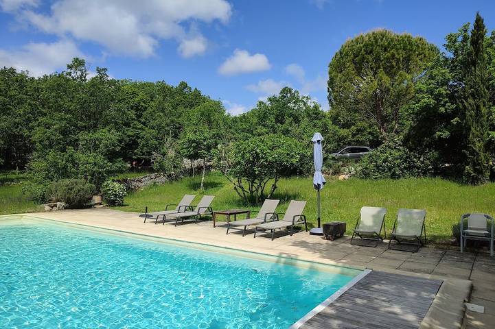Gîte pour 8 personnes, avec jardin, animaux acceptés