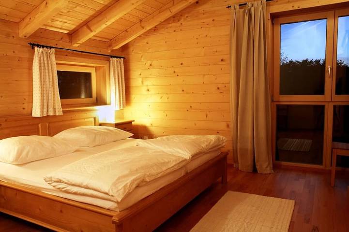 Ferienwohnung für 6 Personen, mit Terrasse und Garten in Traunreut - 3