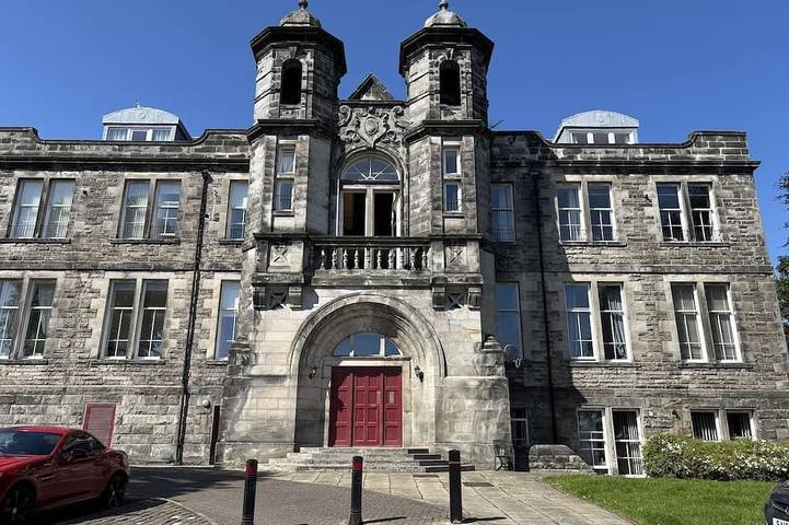 Holiday rental for 4 people in Dunfermline