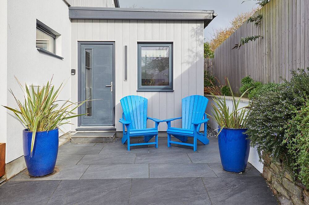Entire apartment, Trevone, Padstow-Modern Apartment minutes from sandy beach and Sw coast path in Trevone, Cornwall