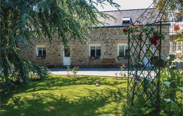 Maison De Vacances pour 6 Personnes dans Plouha, Côte de Goëlo, Photo 1