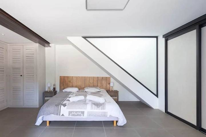 Location de vacances pour 6 personnes, avec terrasse dans Plage De L Anse De L Arene - 2