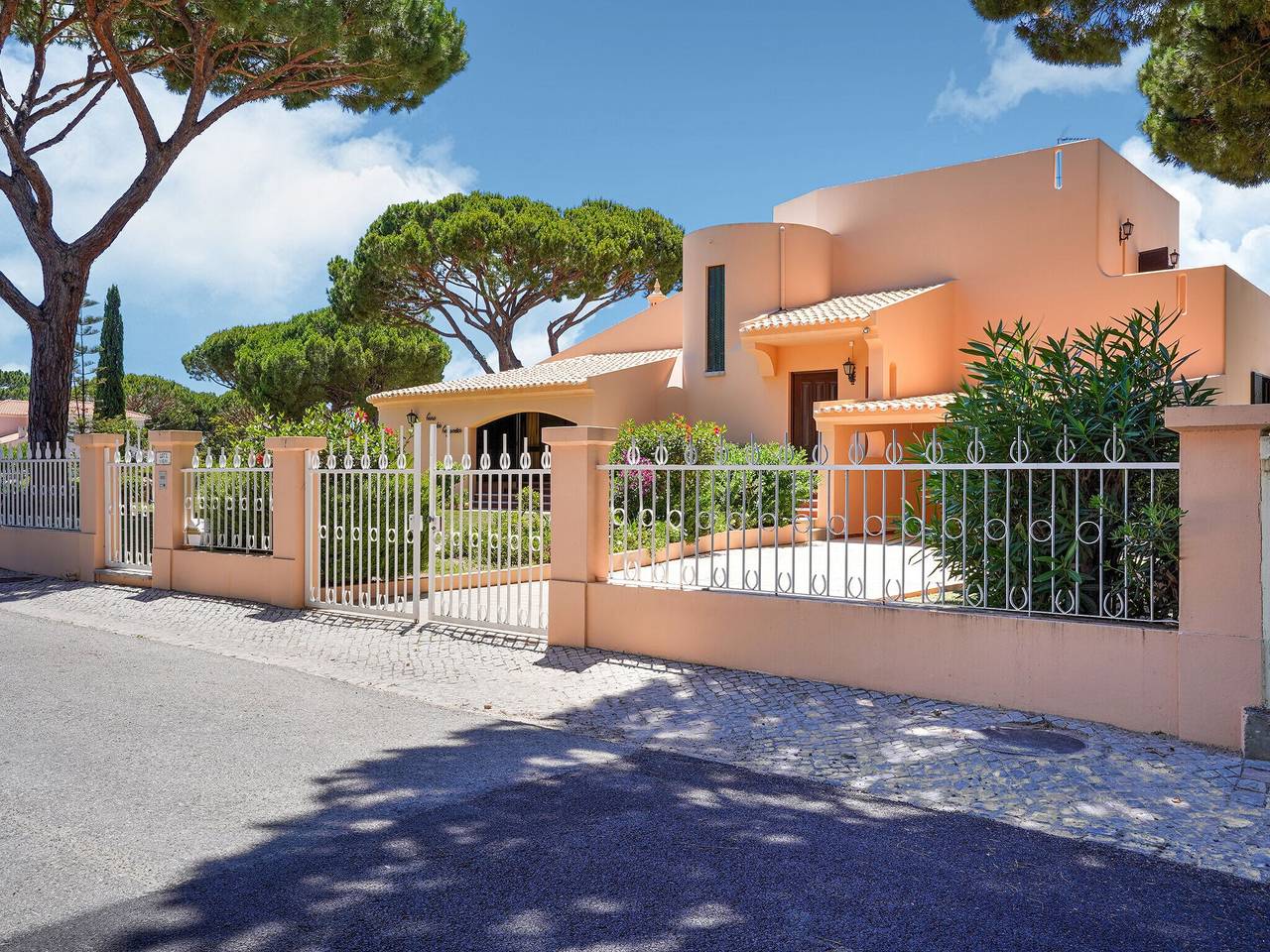 Villa en Vilamoura con piscina cerca playa in Quarteira, Distrito de Faro