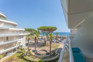 Appartement De Vacances pour 4 Personnes dans Fréjus Plage, Fréjus, Photo 2