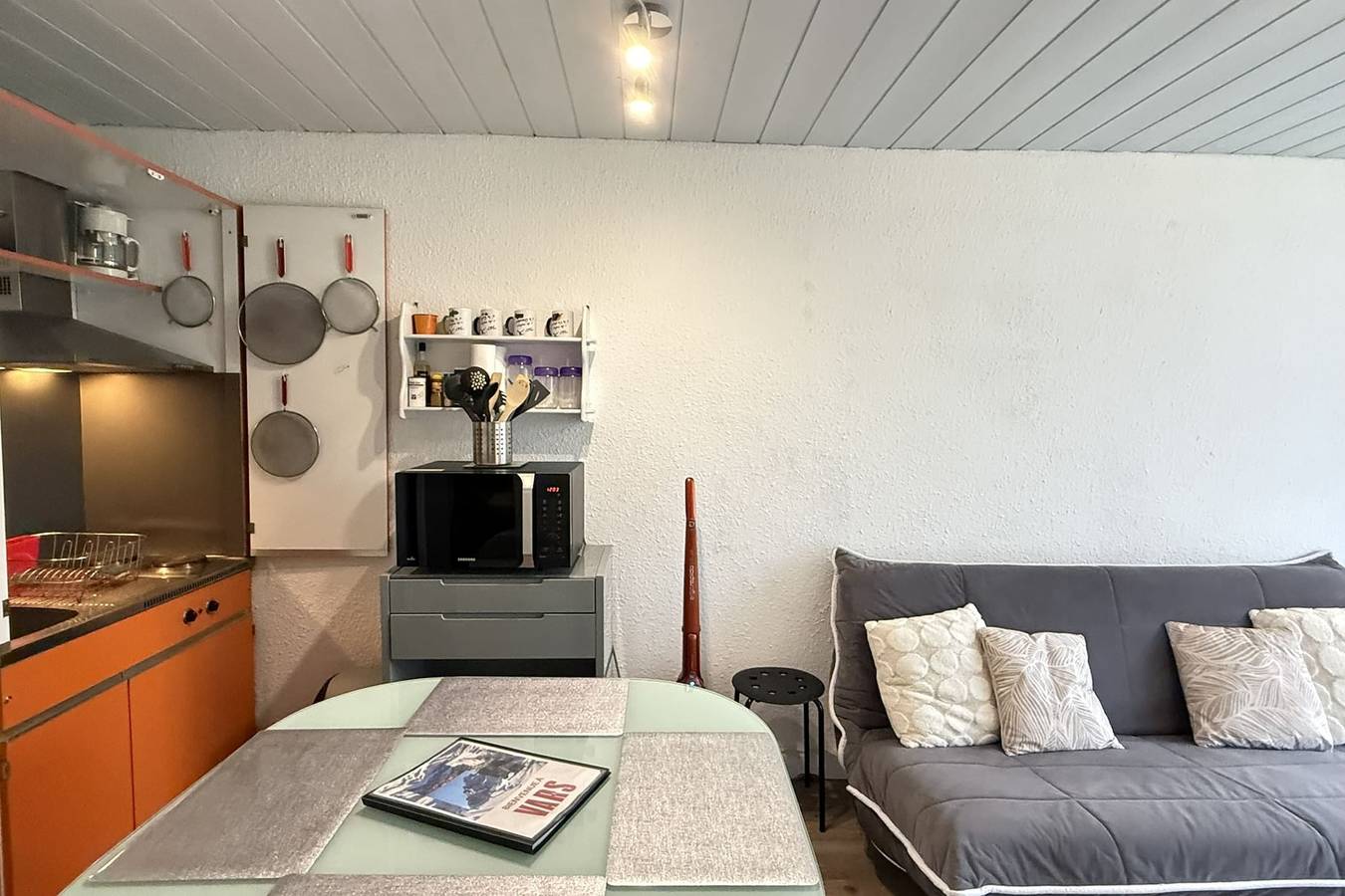 Ganze Wohnung, Ferienwohnung für 4 Personen mit Terrasse in Vars, Briançon und Umgebung