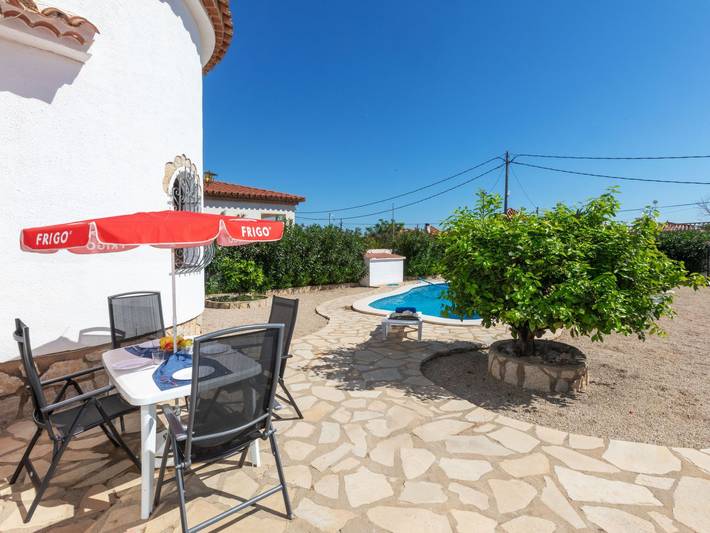 Ferienhaus für 4 Personen, mit Terrasse und Garten an der Costa Dorada - 2