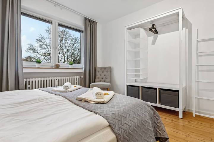 Ganze Wohnung, Moderne 3 Zimmer-Wohnung | 68m² | Parken | Vollausgestattet in Duisburg, Niederrhein