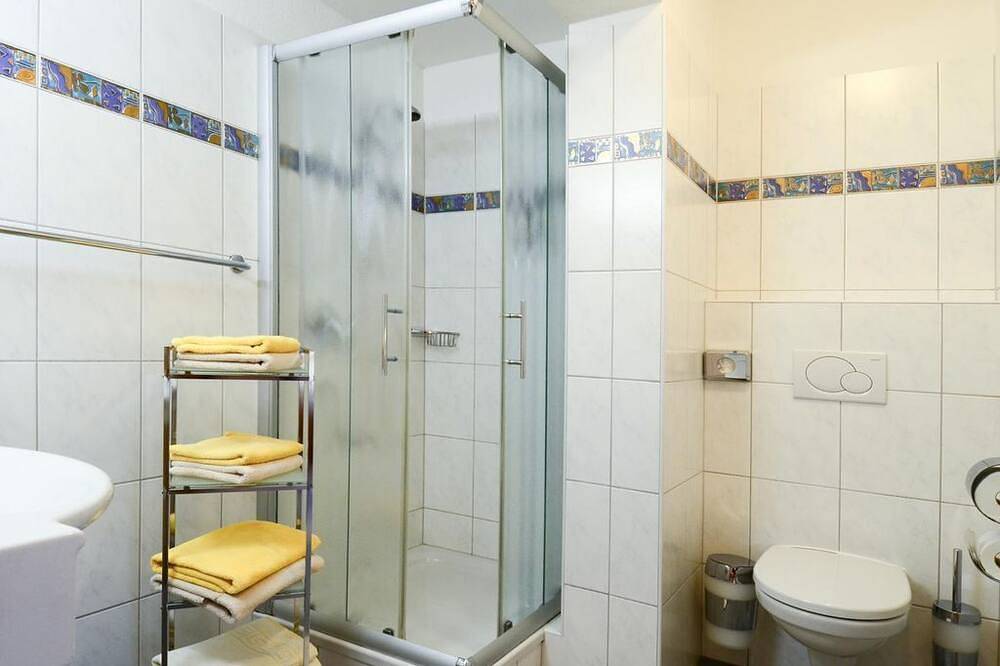 Doppelzimmer mit Dusche, Wc - Traunstein, Gasthaus Landhotel in Abtenau, Tennengau