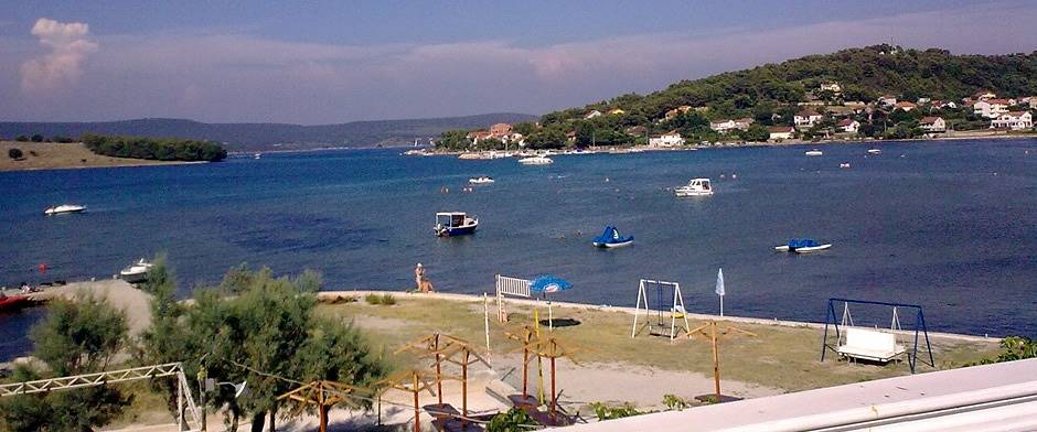 Ganzes Studio, Studioapartment in Pašman mit Meerblick, Balkon, Klimaanlage, W-Lan (4650-1) in Nevidane, Pasman