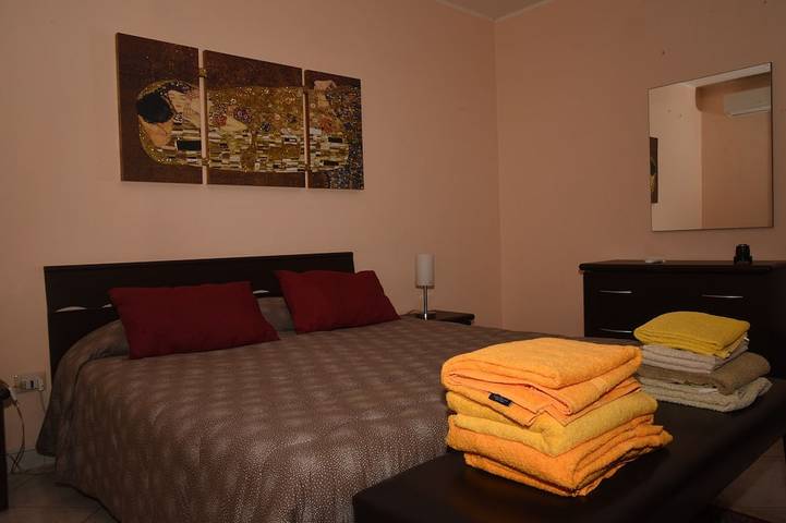Moderne Und Gemütliche Wohnung In Der Nähe Des Meeres Von Recanati in Giardini-Naxos, Messina Provinz