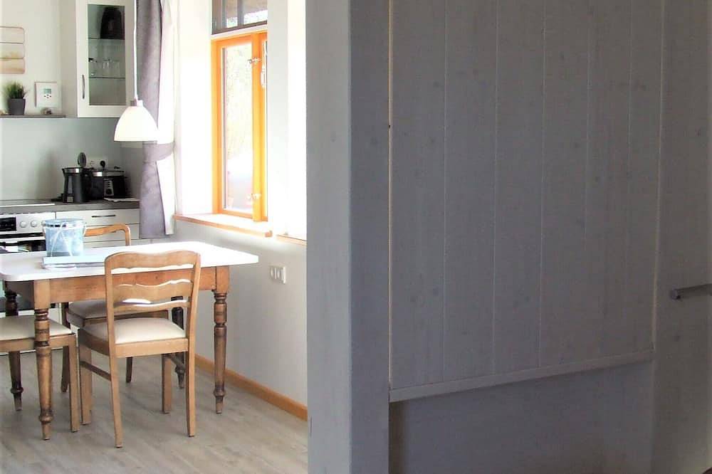Ganze Wohnung, Moderne Studiowohnung unter Reet in Quarnbek, Rendsburg-Eckernförde