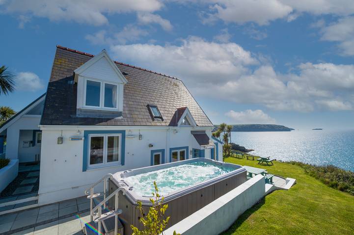 Holiday rental for 12 people in Little Haven