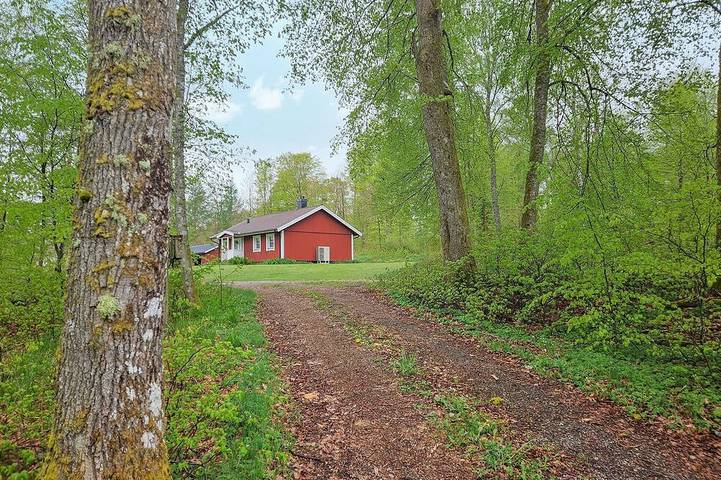 Ferienhaus für 8 Personen, mit Garten und Sauna, mit Haustier