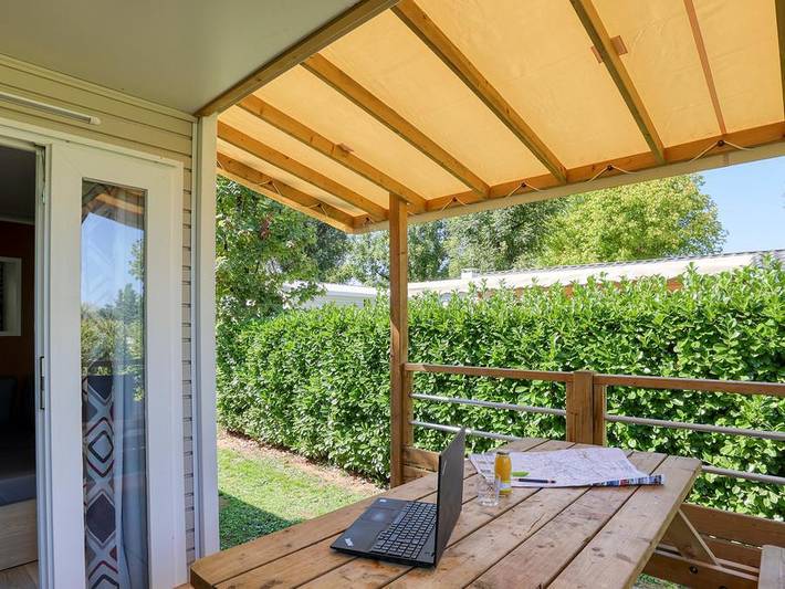 Camping La Salvinie - Mobilheim 6 personen - Mobilheim Privilege 3ch Tv Lv 6 pers in Terrasson-Lavilledieu, Périgord Noir