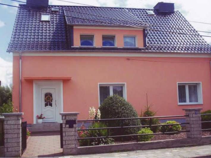 Ferienwohnung für 3 Personen, mit Terrasse und Garten