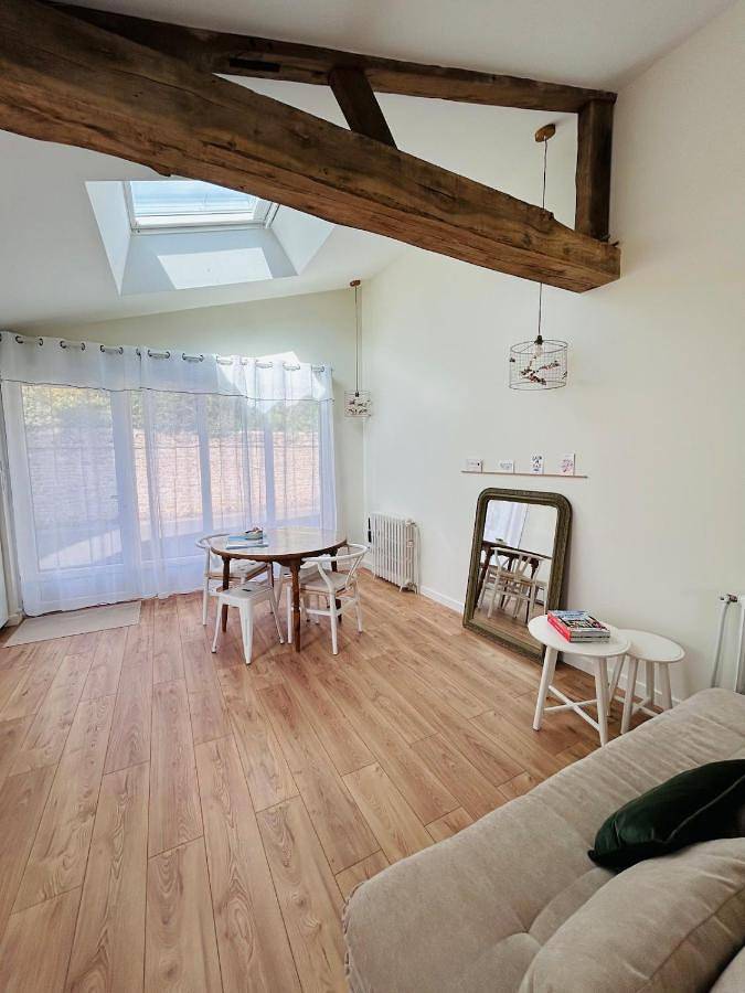 Location de vacances pour 2 personnes, avec terrasse à Bénouville - 2