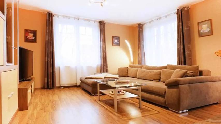 Ferienwohnung für 4 Personen, mit Garten und Sauna in Groß Schwansee