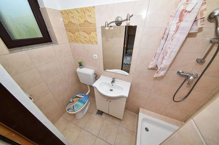 Ganze Wohnung, Ferienwohnungen Tona,, Sukošan, hr in Sukosan, Zadar