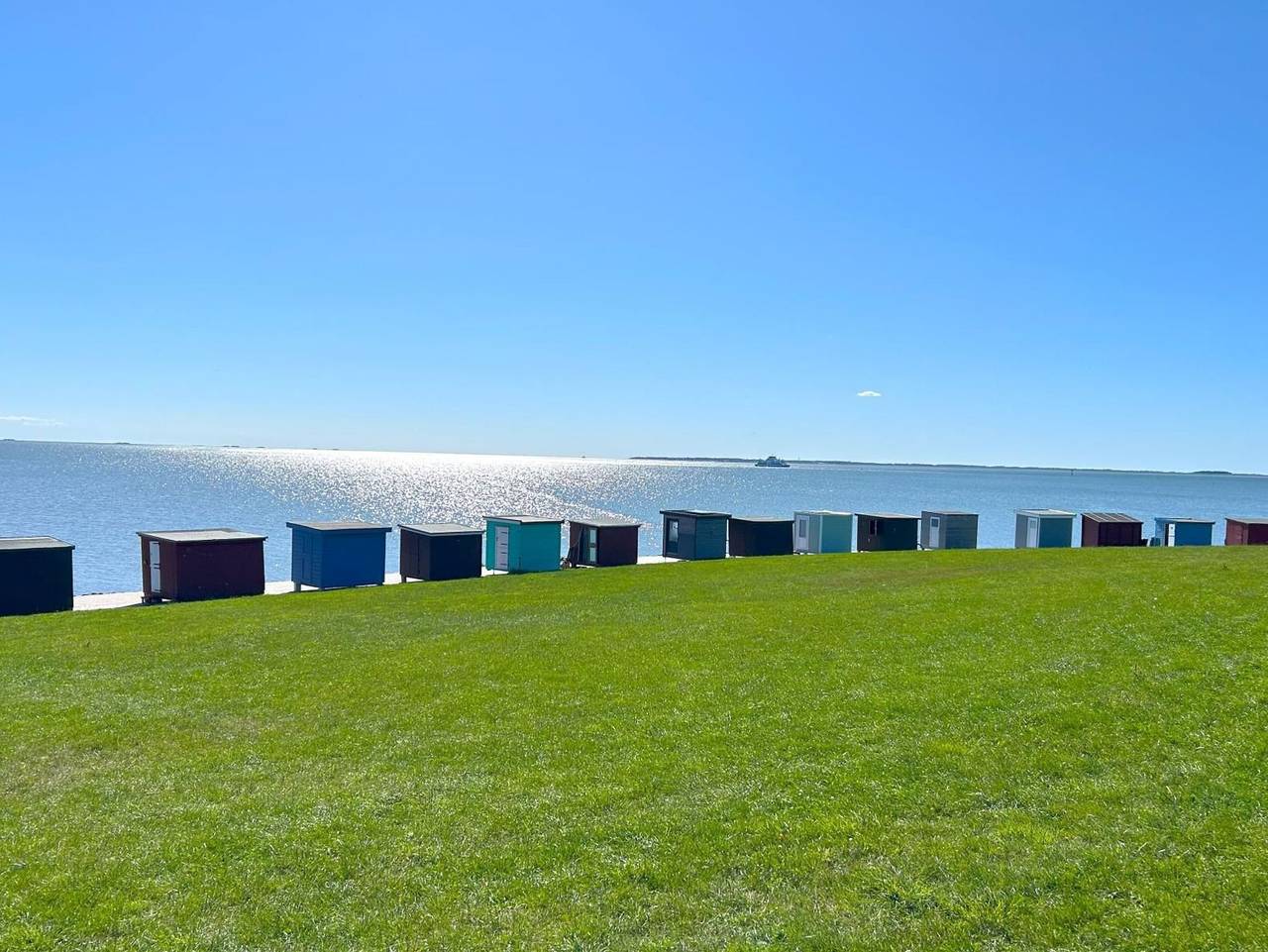 Ganze Ferienwohnung, Strandkorb 6a - Gemütliches Nordseehaus für Zwei - Kompakte Doppelhaushälfte mit Kamin (Ht in Dagebüll, Nordseeküste