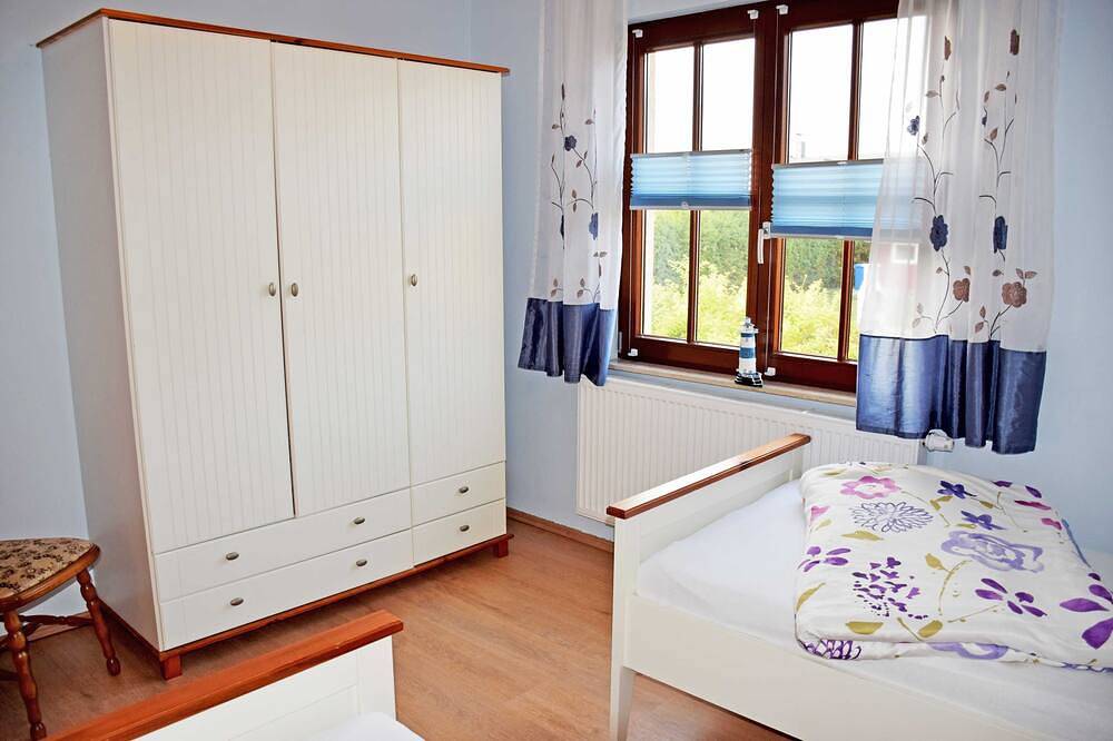 Ferienreethaus mit Kamin und Sauna in Glowe, Rügen