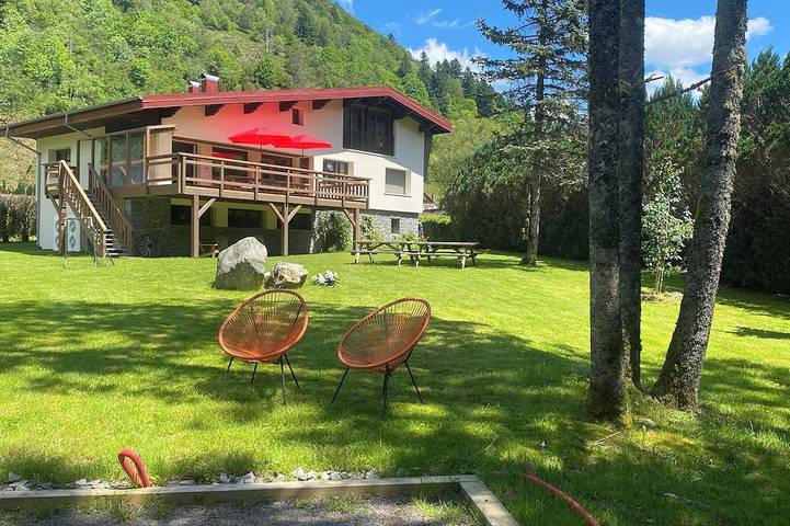 Location de vacances pour 15 personnes, avec jardin et balcon à La Bresse