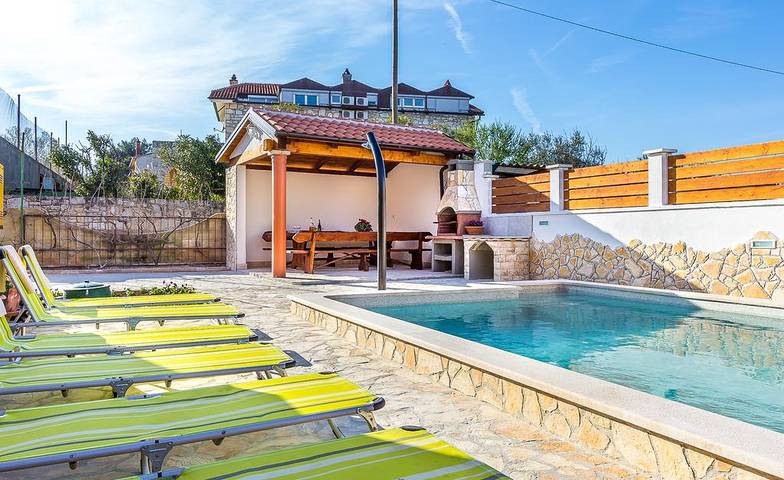 Ganze Wohnung, Ferienwohnung für 4 Personen mit Terrasse in Pula-Medulin, Ližnjan