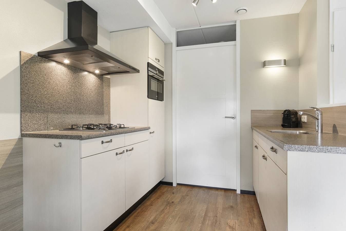 Bungalow für 4 Personen mit Terrasse in Burgh-Haamstede, Zeeuwse Kust