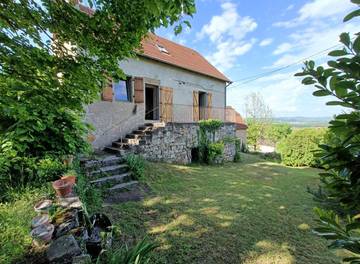 Gîte pour 4 personnes, avec jardin et balcon à Branceilles