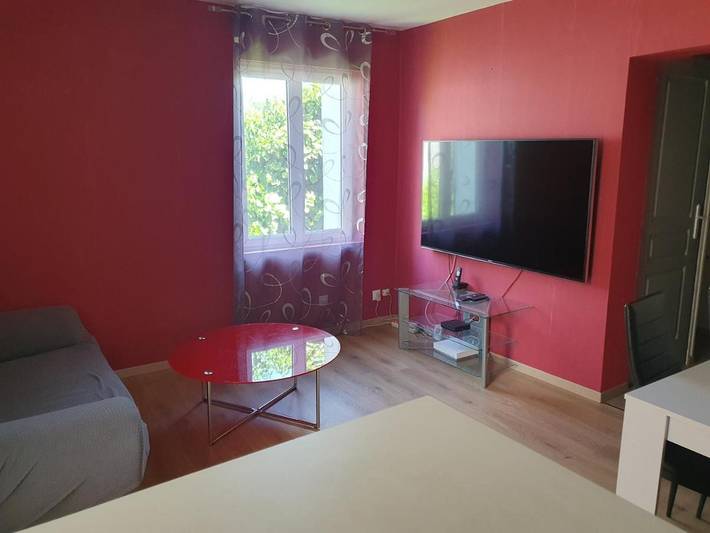 Gîte pour 4 personnes, avec Terrasse à Château-Renault