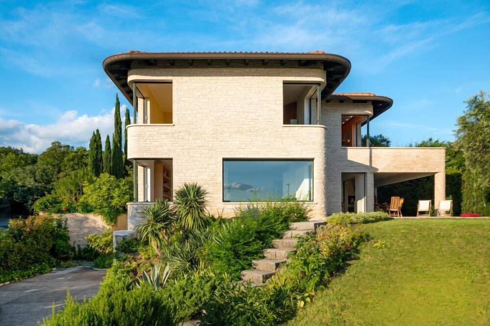 Casa vacanza a Kvarn a partire da 430€ a notte
