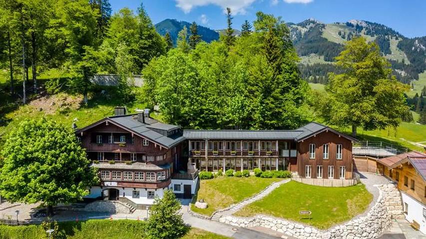 Ferienwohnung, mit Balkon und Garten sowie Sauna in Bayrischzell