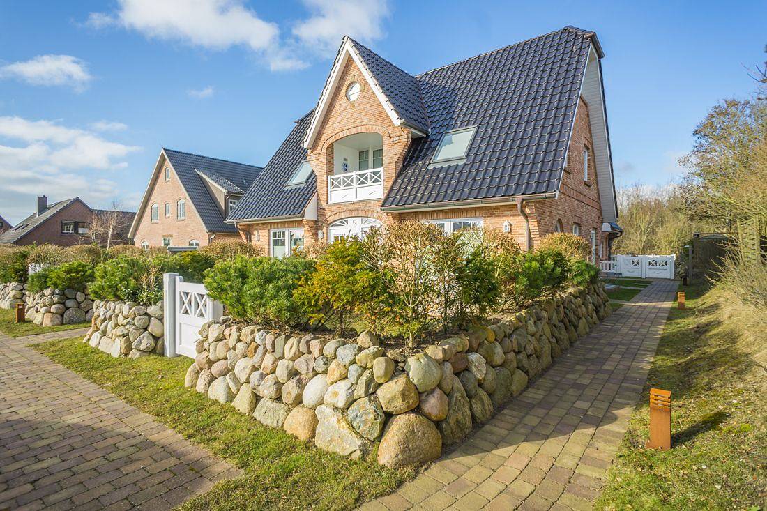 Ganze Wohnung, 3-Zimmer-Ferienwohnung für bis zu 4 Personen mit Balkon. in Westerland, Sylt (Gemeinde)