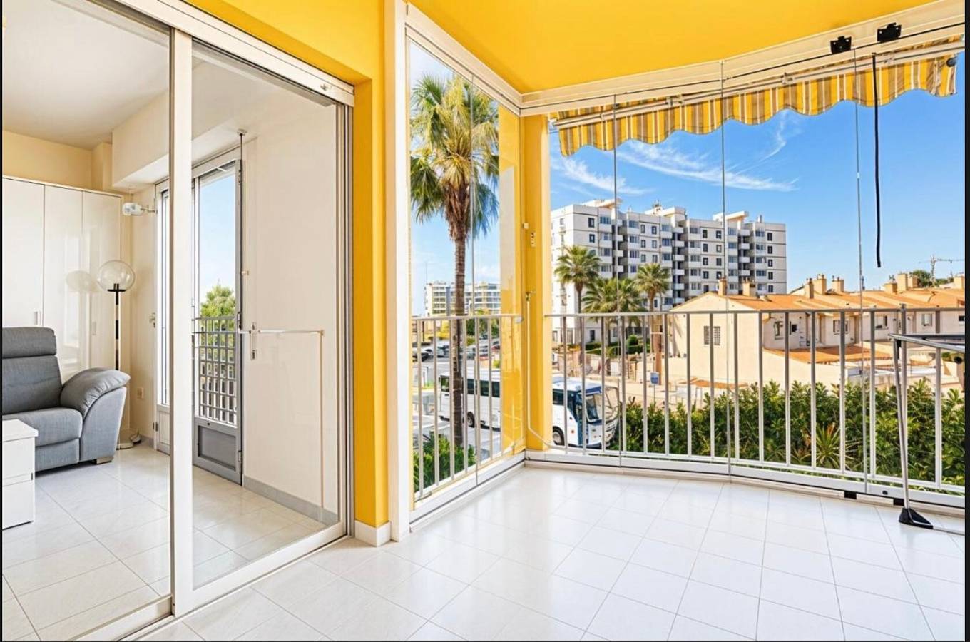 Ganze Wohnung, Apartment 'Villa León' mit WLAN in La Vila Joiosa, Costa Blanca