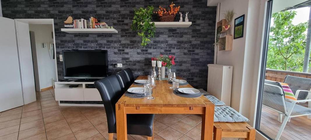 Ferienwohnung für 4 Personen, mit Balkon und Terrasse sowie Garten und Ausblick im Westerwald - 2