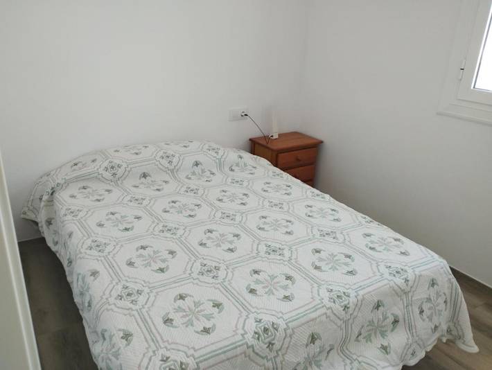 Gîte pour 3 personnes, avec vue et terrasse, animaux acceptés à Oliva - 2