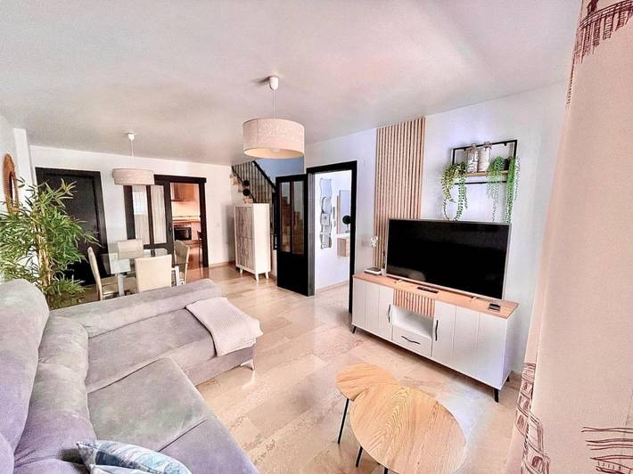 Apartamento para 6 personas, con vistas y terraza en La Línea de la Concepción
