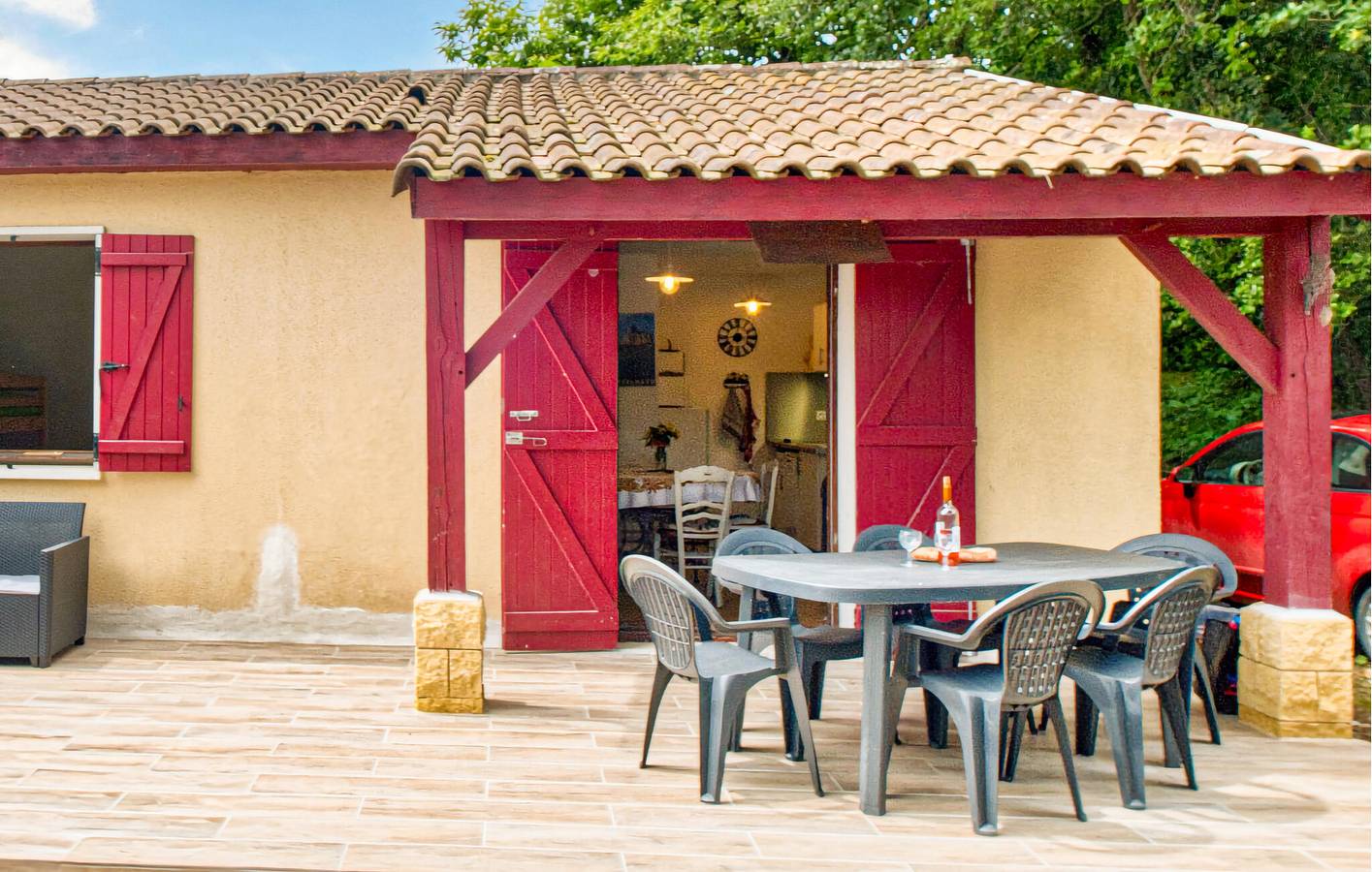 Appartement confortable avec piscine et jardin, à 1,5 km de Saint-Crépin-et-Carlucet in Saint-Crépin-et-Carlucet, Périgord Noir