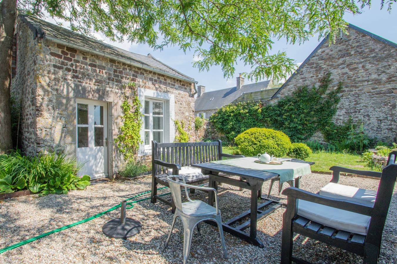 Charming house in Regnéville-sur-Mer with garden and sea view. in Regnéville-sur-Mer, Coutances