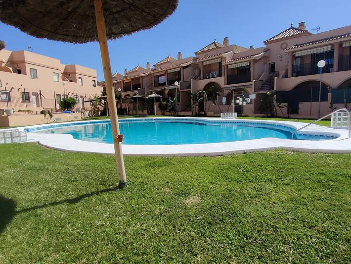Ganze Ferienwohnung, Ferienwohnung für 6 Personen mit Terrasse in Playa La Barrosa, Chiclana de la Frontera