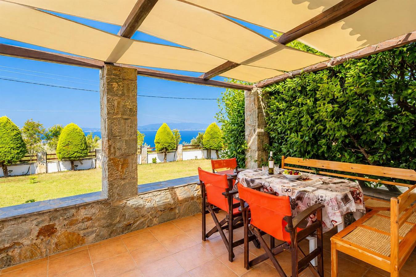 Villa Katerina Private Pool, Sea Views, A/C, Wifi in Sporades