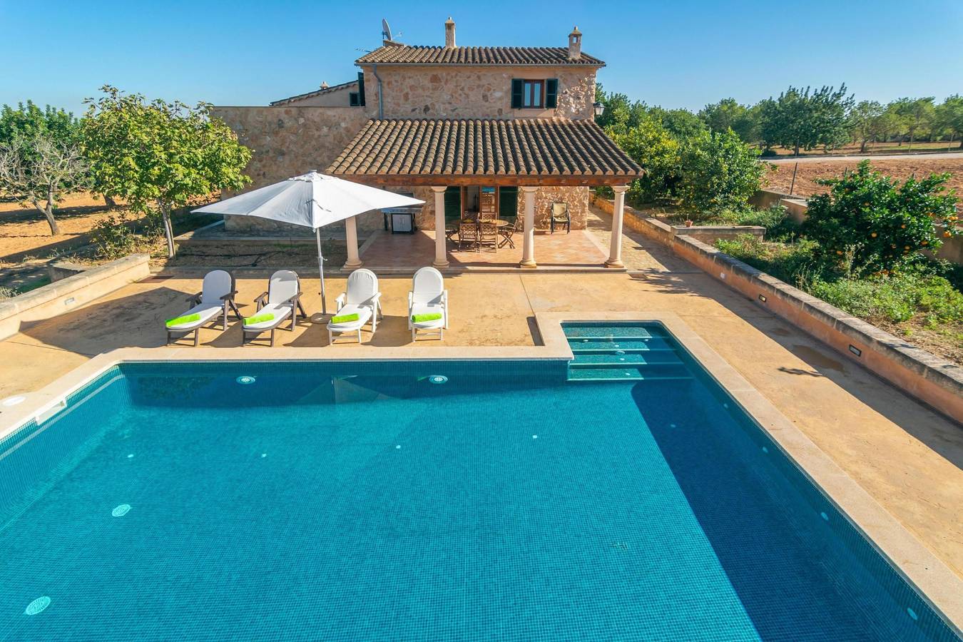 Cas General (Santa Eugenia) - Beautiful rustic villa with private salt pool and free Wi-Fi in Santa Eugenia, Interior de Mallorca