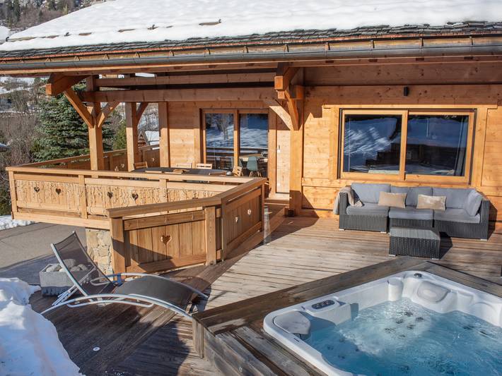 Chalet espacioso para 11 personas a 100m de pistas y cerca del centro, con jardín y actividades de verano in Le Grand-Bornand, Región de Annecy