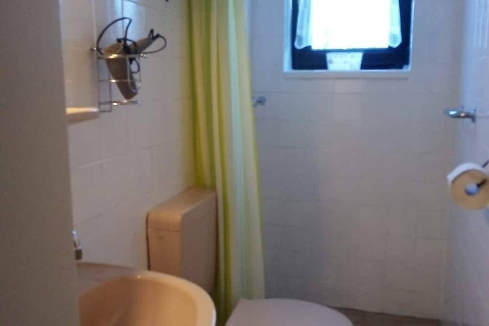 Ganze Wohnung, Gemütliche, kleine Ferienwohnung. Ruhige Lage in Bunde, Ostfriesland