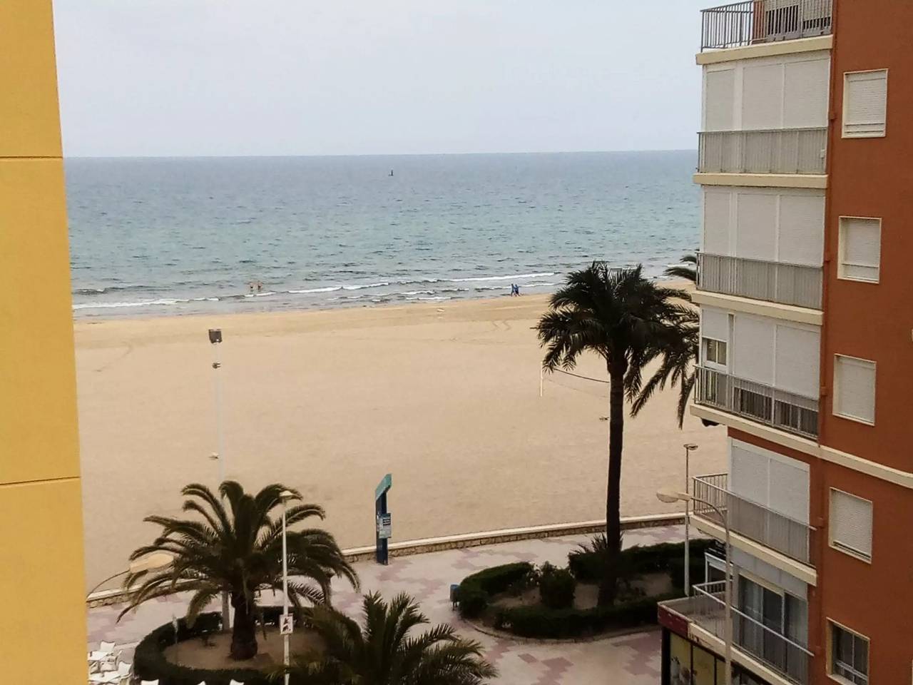 Apartamento entero, 4 estancias 6 personas in Cullera, Costa de Valencia