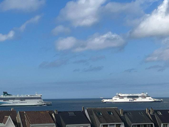 Ferienwohnung für 4 Personen, mit Balkon und Terrasse sowie Ausblick in Calais - 3