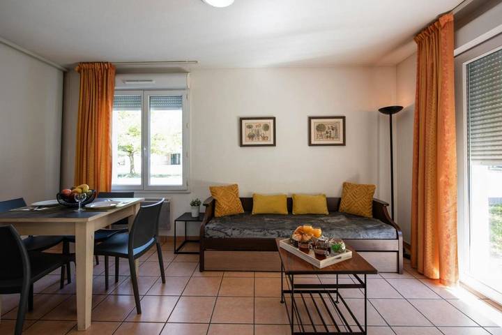 Location de vacances pour 2 personnes, avec terrasse et jardin, animaux acceptés à Ahuy - 4