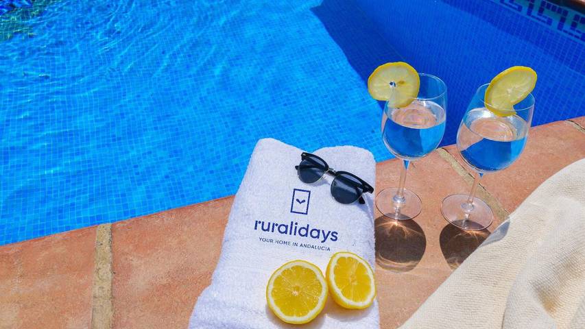 Finca für 9 Personen, mit Balkon/Terrasse, mit Haustier in Cómpeta - 2