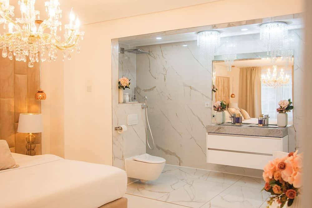 Ganze Wohnung, Romantische Luxus Suite– 5 Min. vom Zentrum entfernt in Remscheid, Bergisches Land