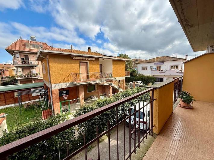 Appartamento per 4 persone, con balcone a Albinia